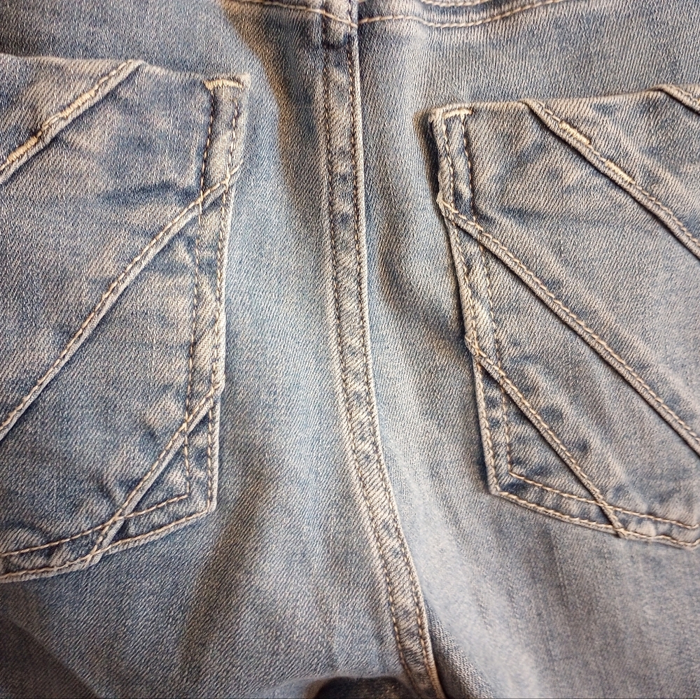 Shyanne NWT Jeans, Size 28x32 - Picture 5 of 10